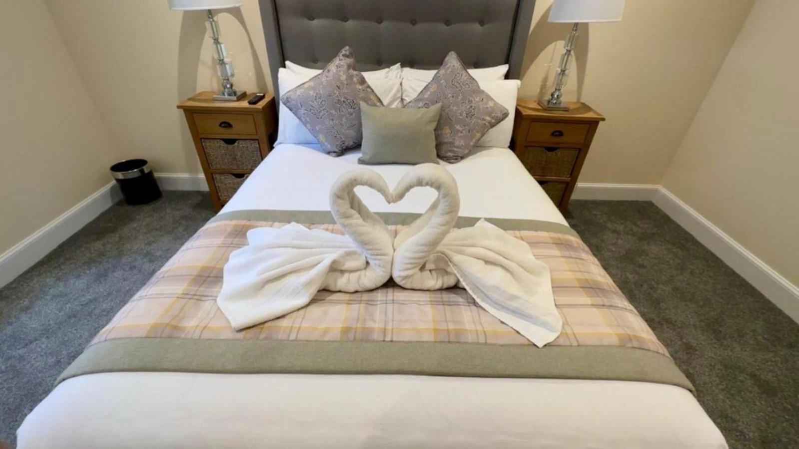 The Waverley Inn Holiday Homes - Inverness