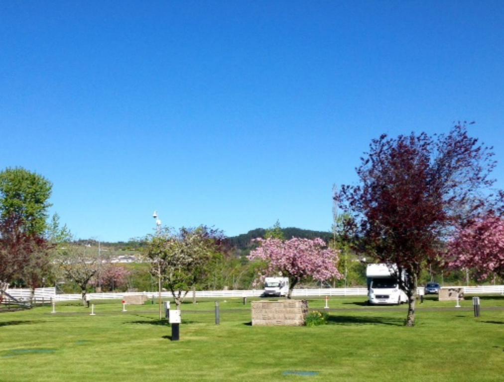Torvean Caravan Park Hotel - Inverness