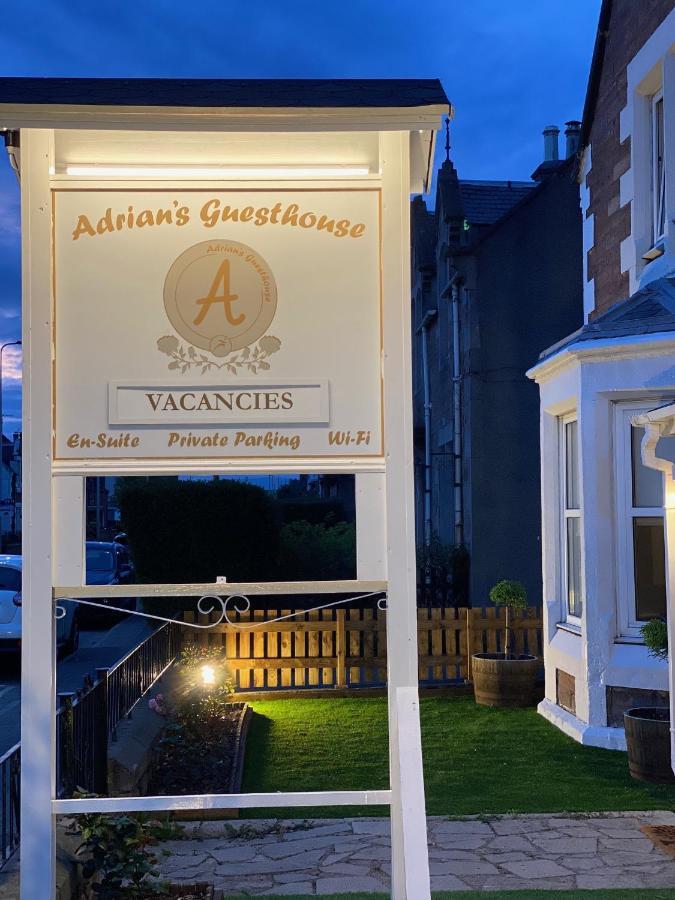 Adrian'S Guest House